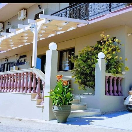 Hotel Michaela Poros  Esterno foto