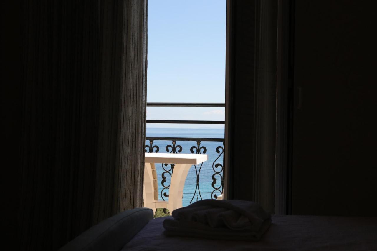 Hotel Michaela Poros  Esterno foto
