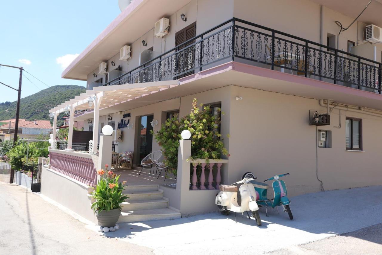 Hotel Michaela Poros  Esterno foto