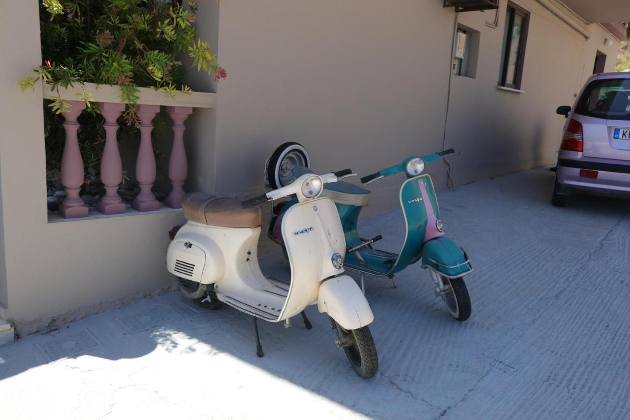 Hotel Michaela Poros  Esterno foto