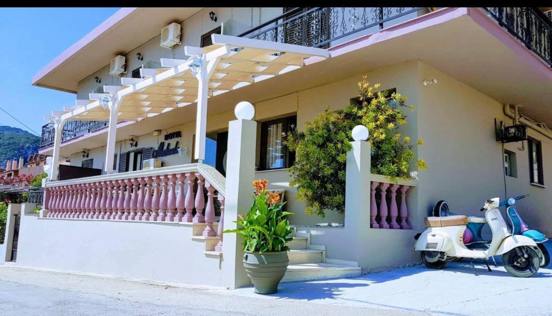 Hotel Michaela Poros  Esterno foto
