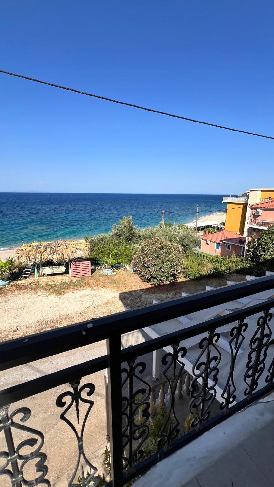 Hotel Michaela Poros  Esterno foto