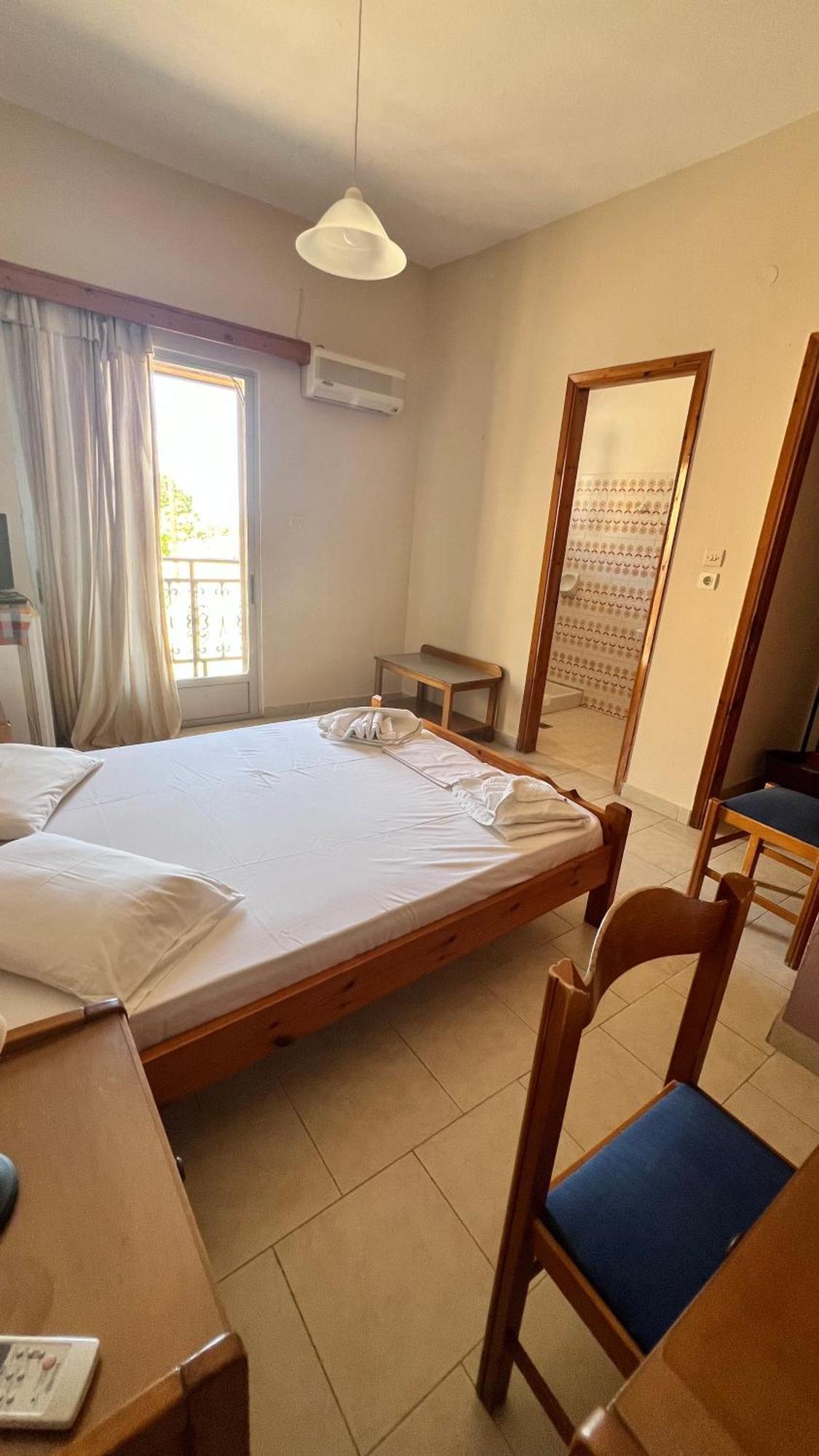 Hotel Michaela Poros  Esterno foto