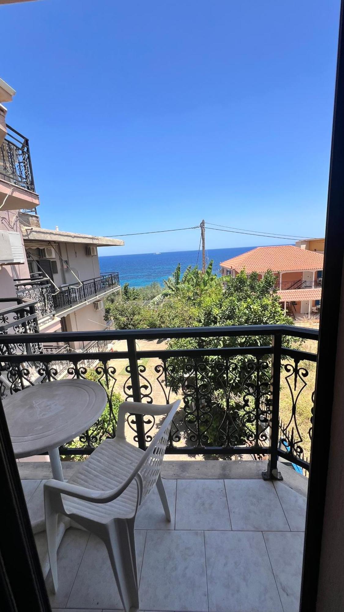 Hotel Michaela Poros  Esterno foto