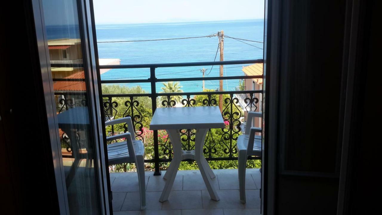 Hotel Michaela Poros  Esterno foto