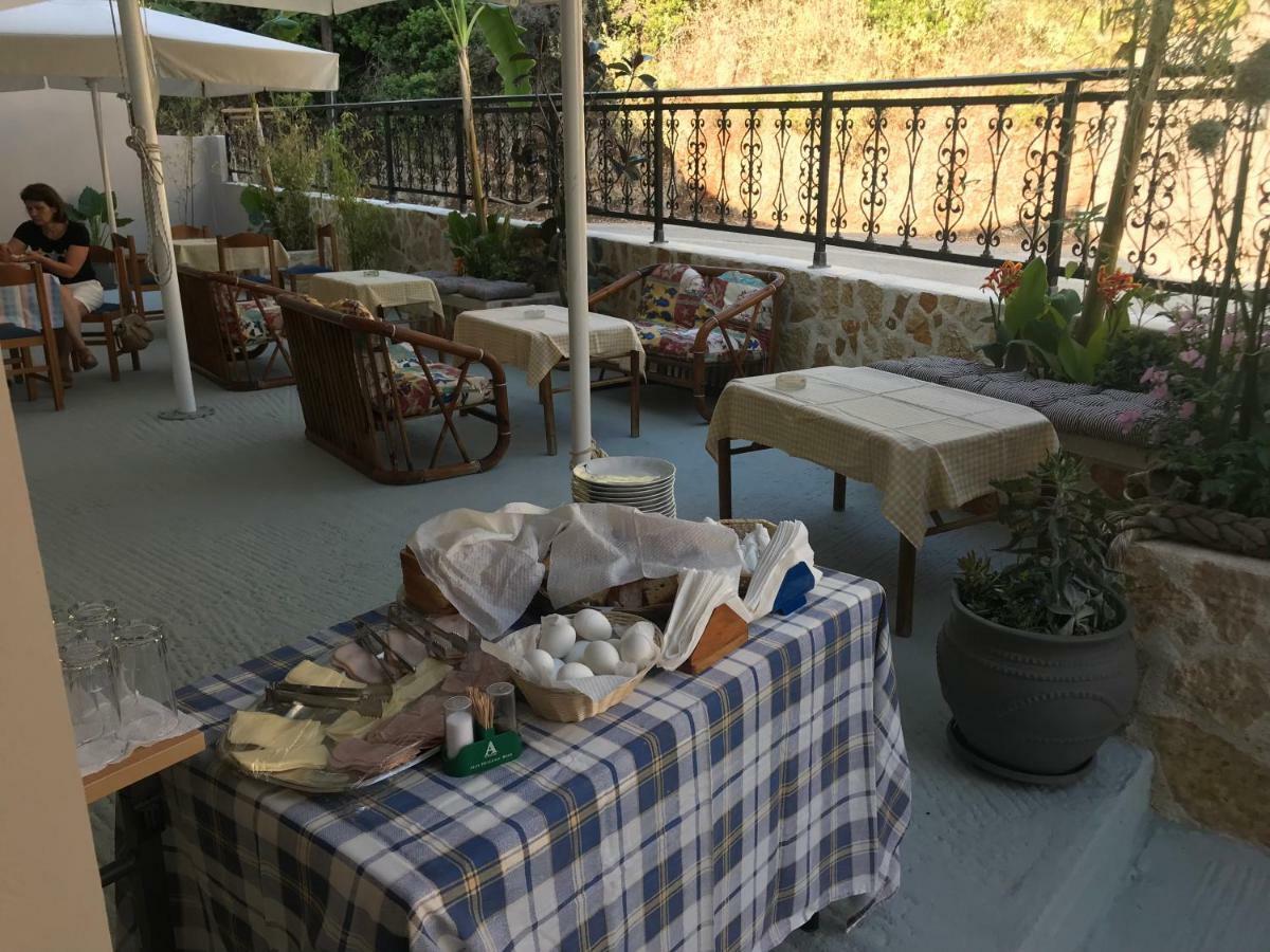 Hotel Michaela Poros  Esterno foto