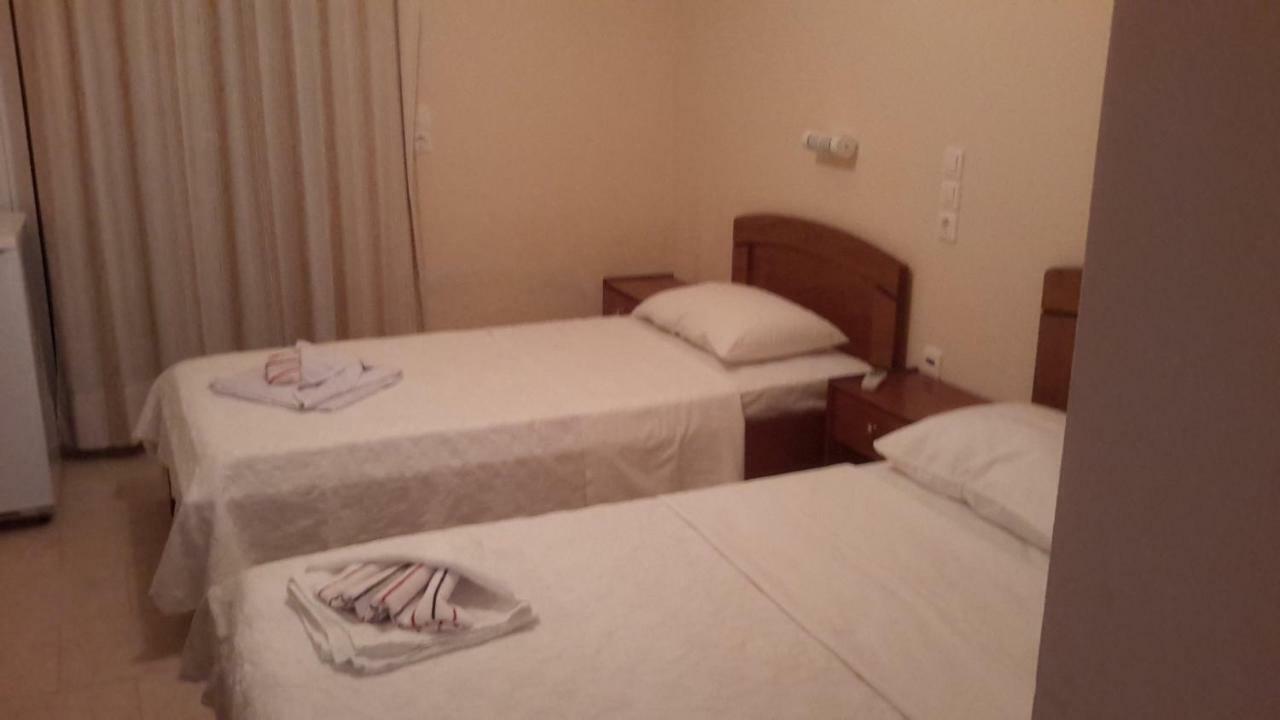 Hotel Michaela Poros  Esterno foto